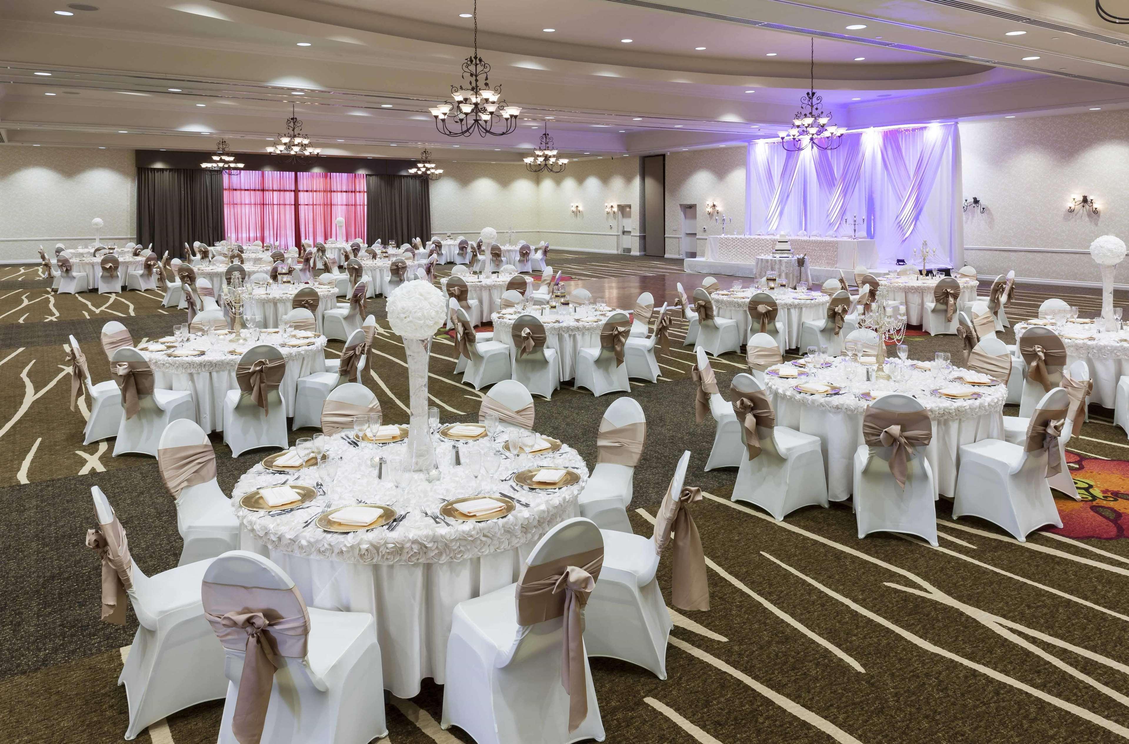 Hilton Garden Inn Dallas Lewisville Bagian luar foto