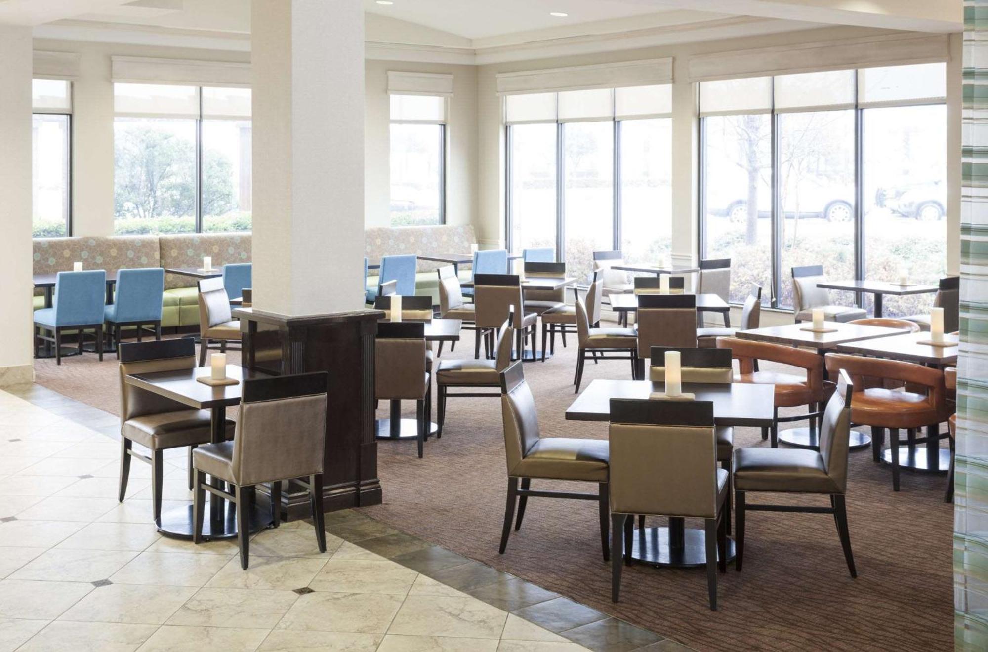 Hilton Garden Inn Dallas Lewisville Bagian luar foto