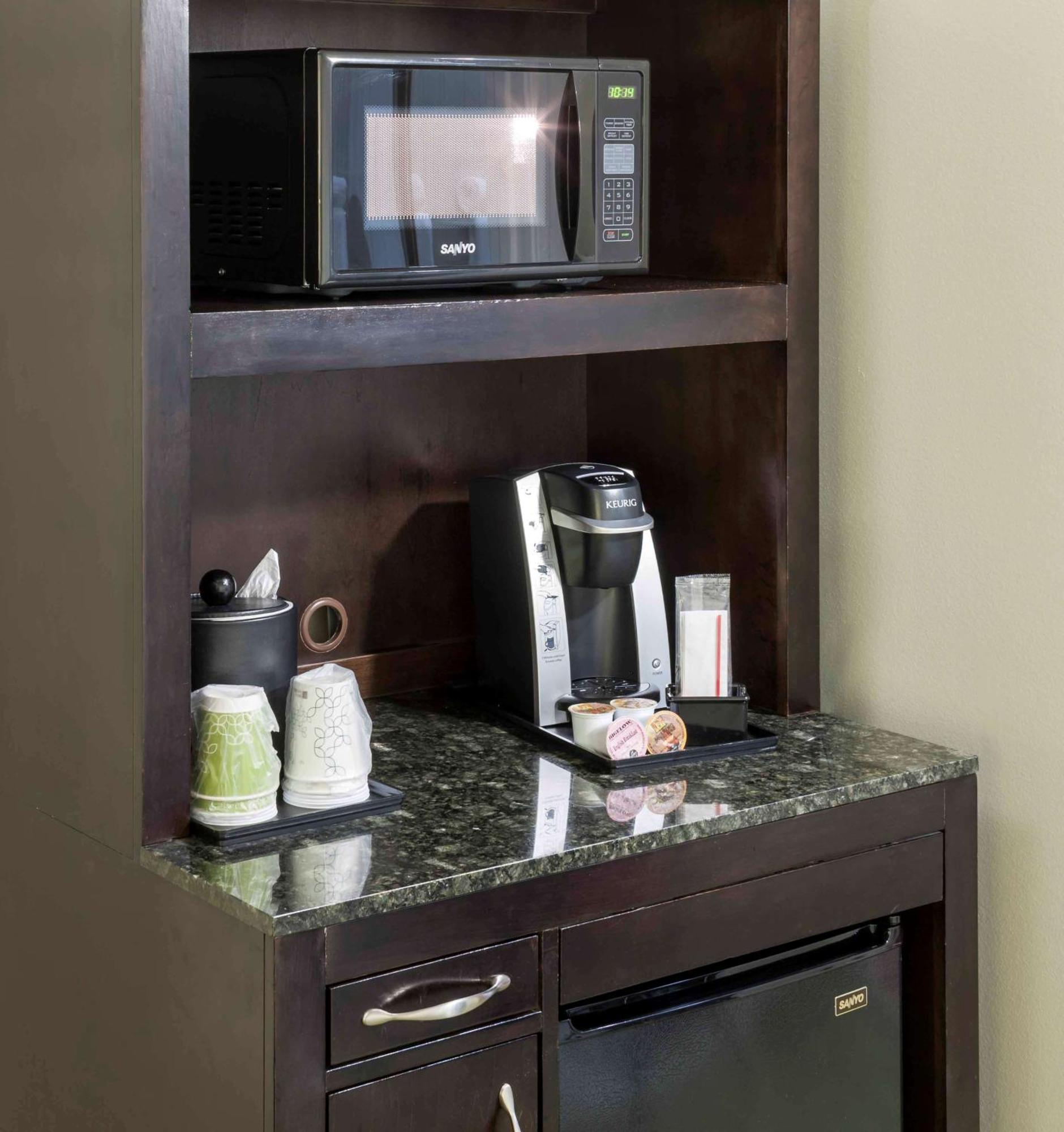 Hilton Garden Inn Dallas Lewisville Bagian luar foto