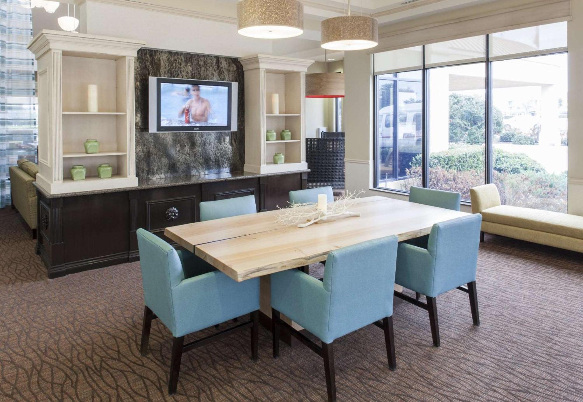 Hilton Garden Inn Dallas Lewisville Bagian luar foto